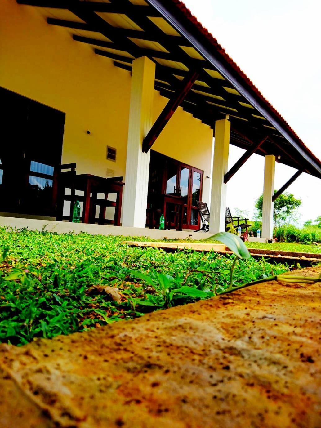 Moni Farm House Wilpattu Nochchiyagama Екстериор снимка